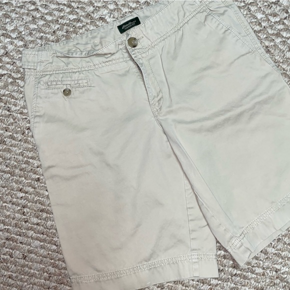2 for $20 or 5 for $40
EDDIE BAUER SHORTS - SIZE 6 - Picture 2 of 4